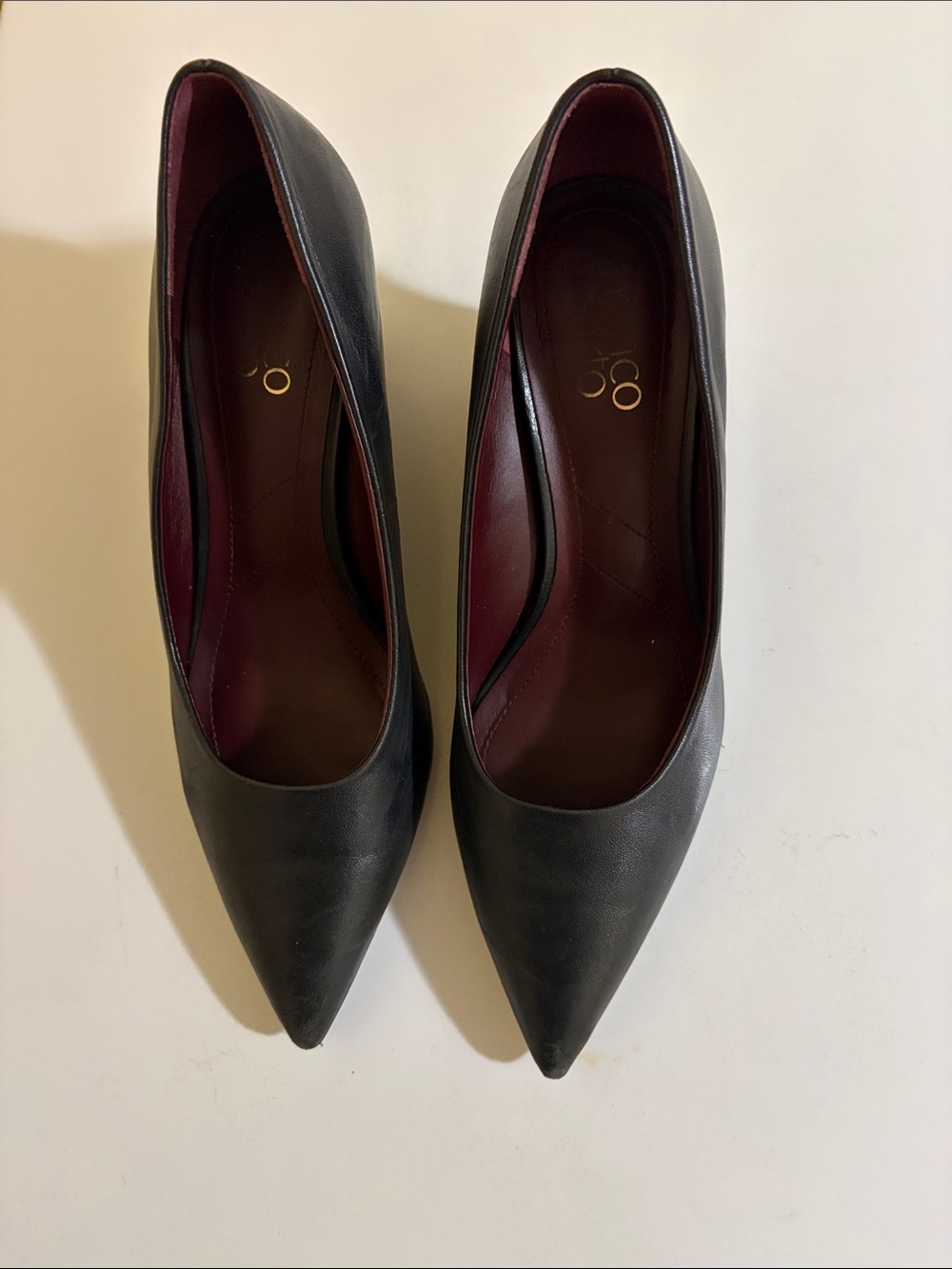 Franco Sarto Black Pointed Leather Pumps with Burgundy Lining